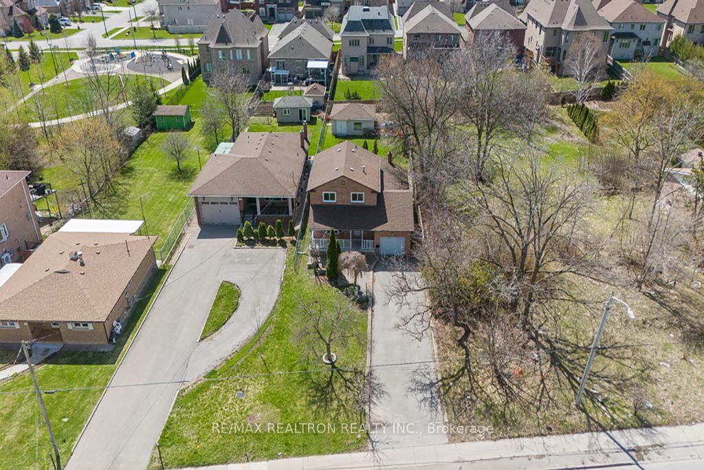 173 Elgin Mills Road W Property Photo 41