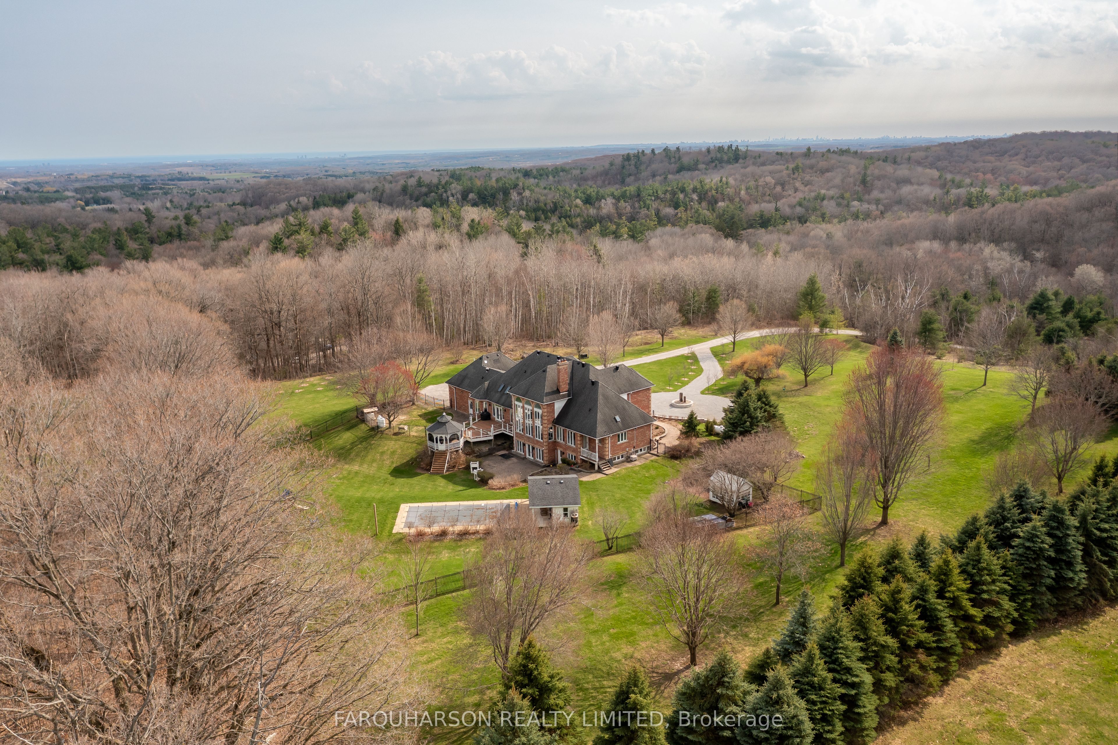 1681 Concession 7 Road Property Photo 1