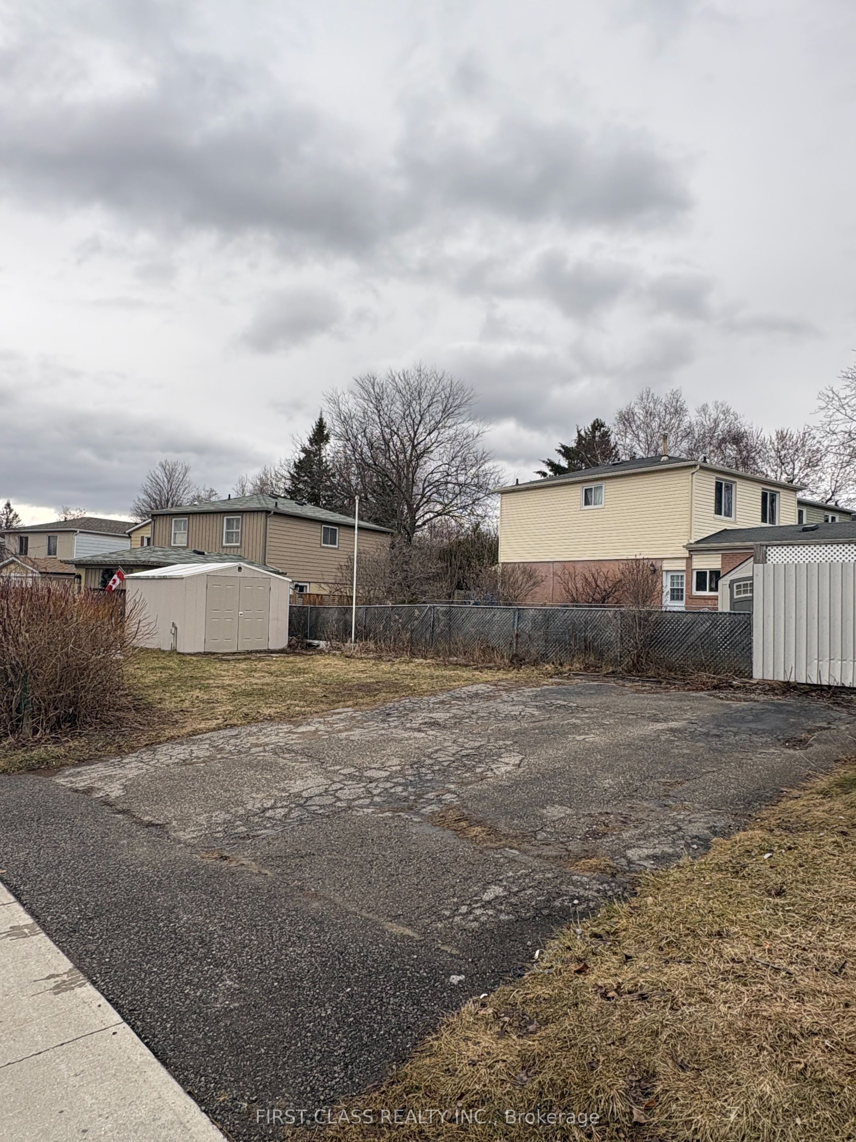 701 Leeder Court Property Photo 13