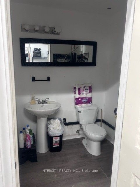 10385 Weston Road 2b Property Photo 6