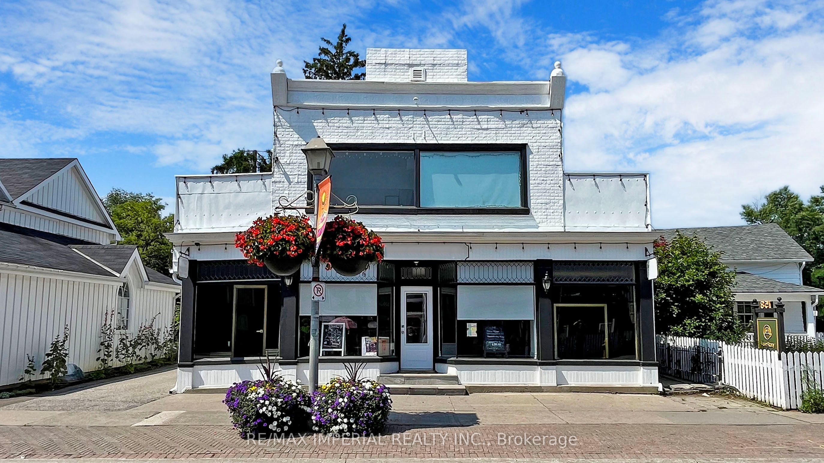 156 Main St Unionville