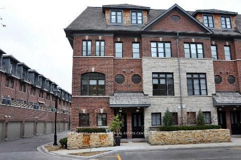 10 Powseland Crescent Property Photo 1