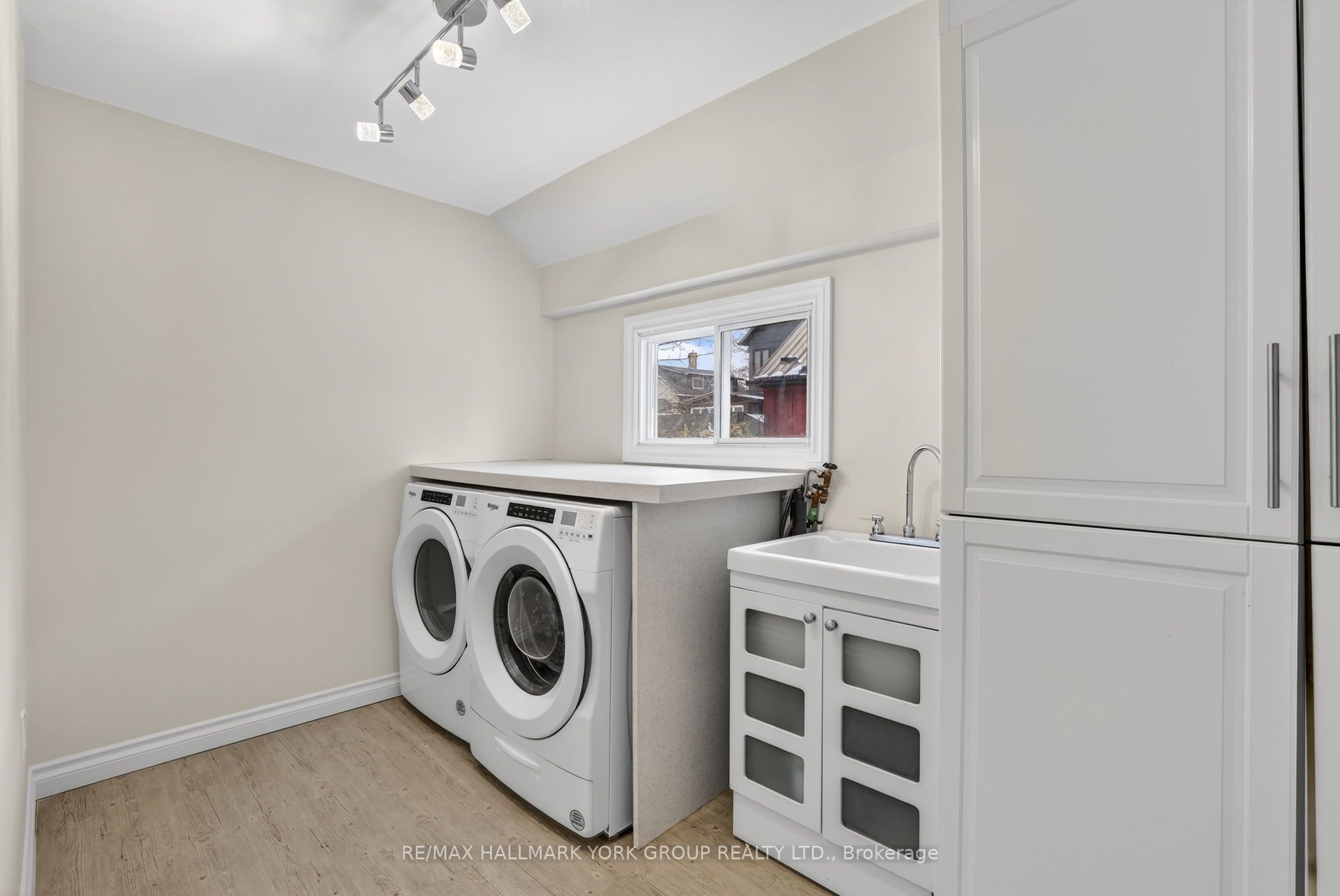 119 Temperance Street Property Photo 26