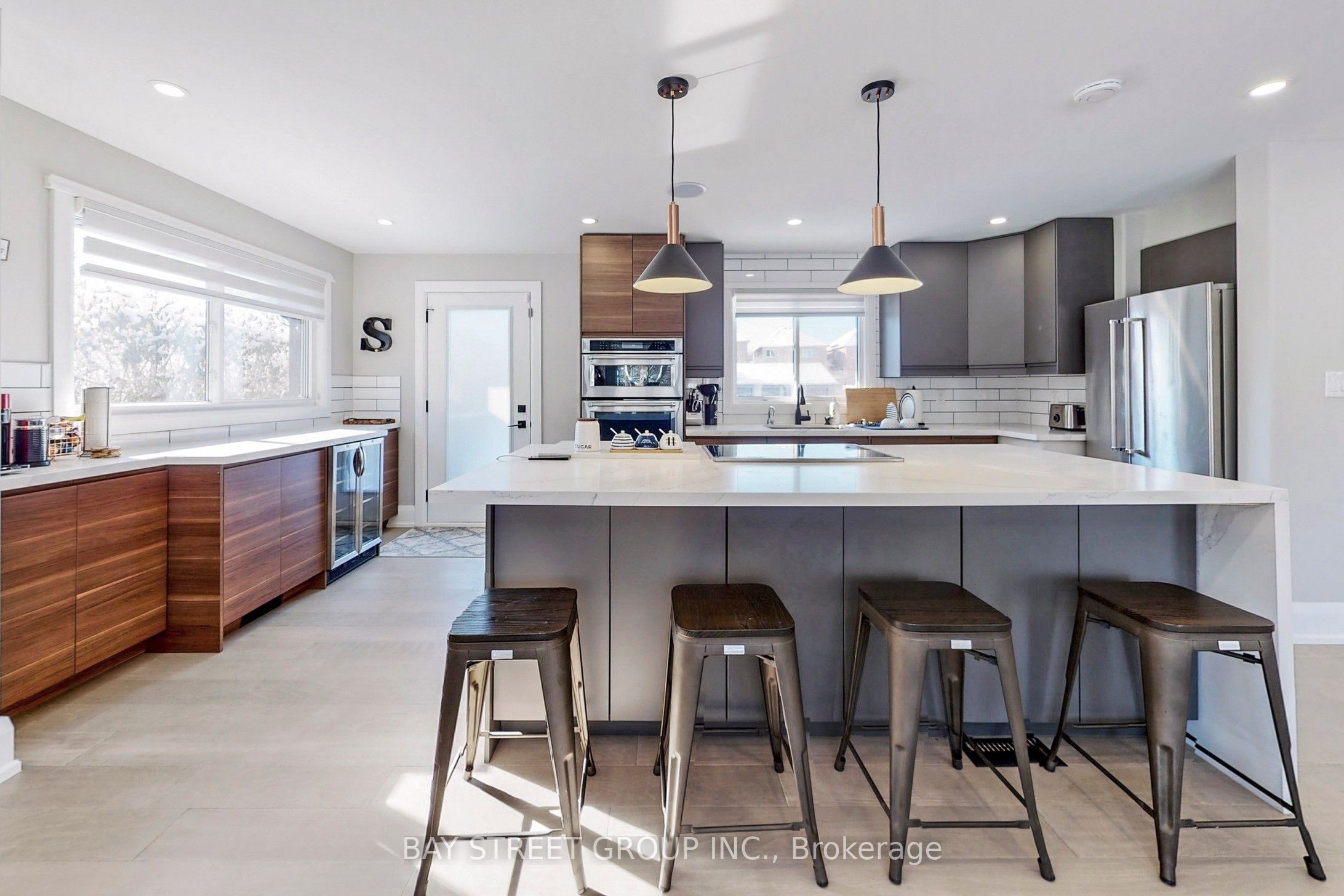 646 Simcoe Road Property Photo 1