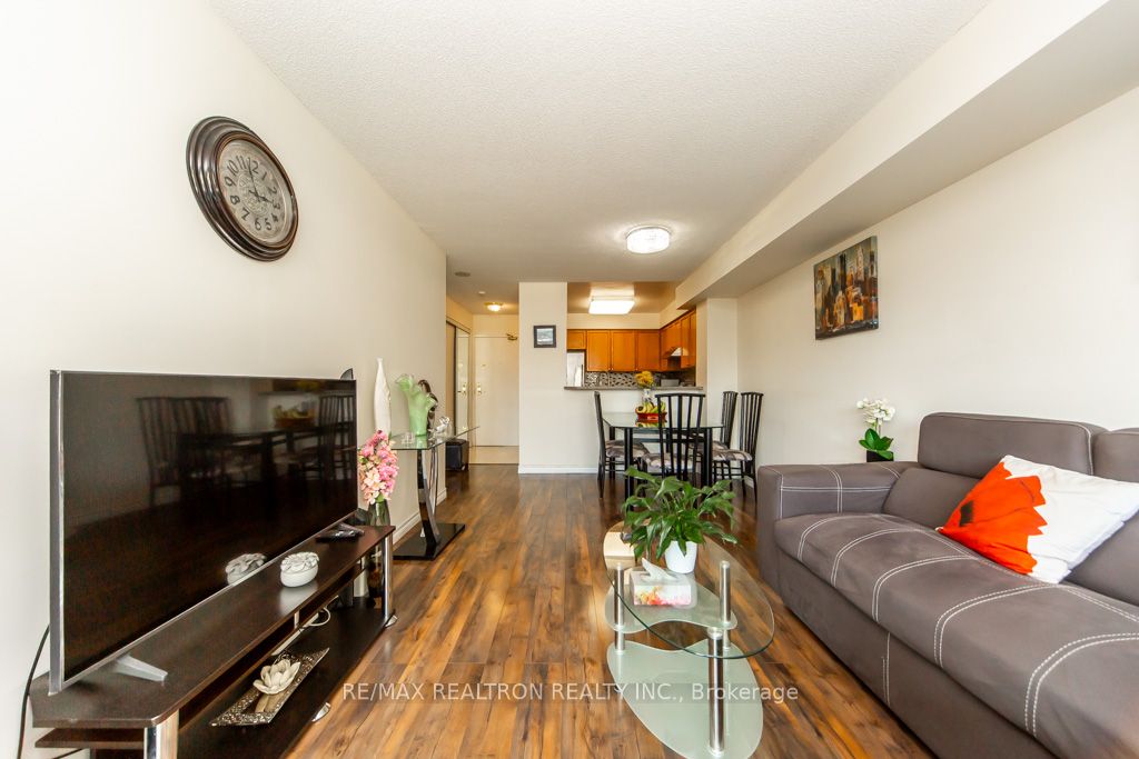 5 Emerald Lane 306 Property Photo 15