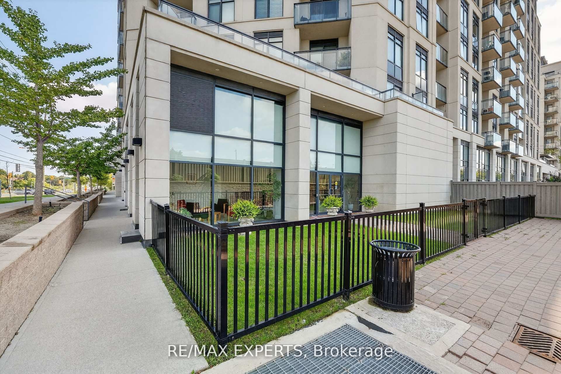 12 Woodstream Boulevard 6 Property Photo 1
