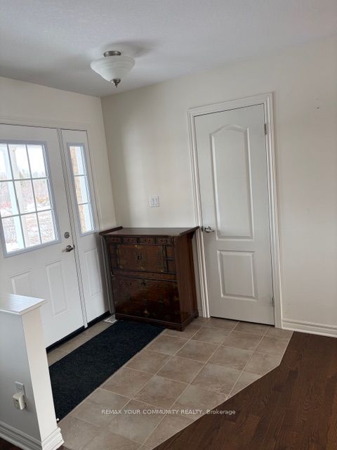 31750 Simcoe Street Property Photo 10