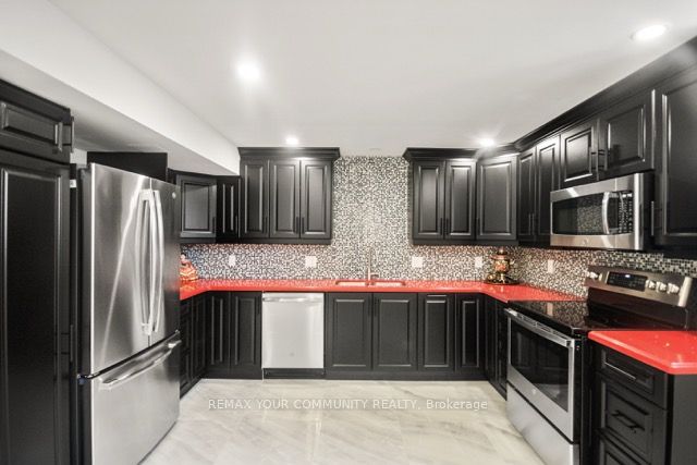 31750 Simcoe Street Property Photo 25