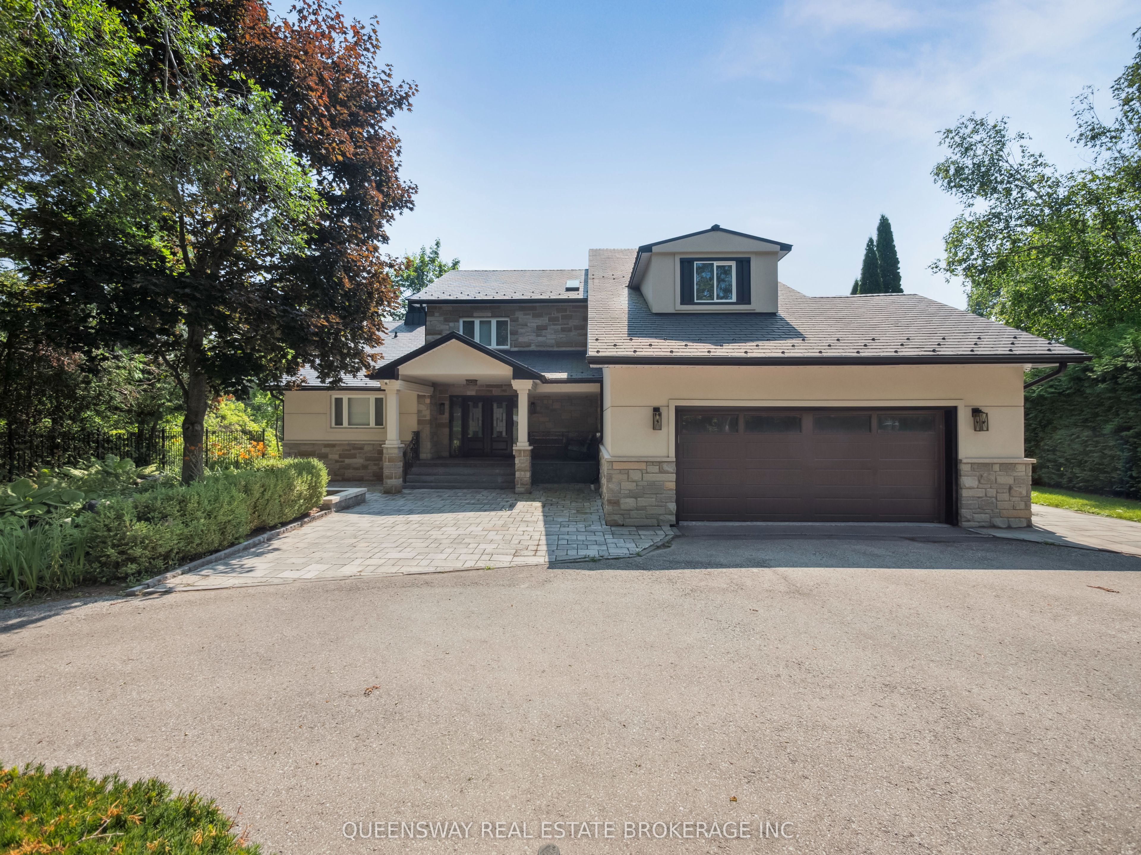 109 Woodriver Bend Property Photo 1
