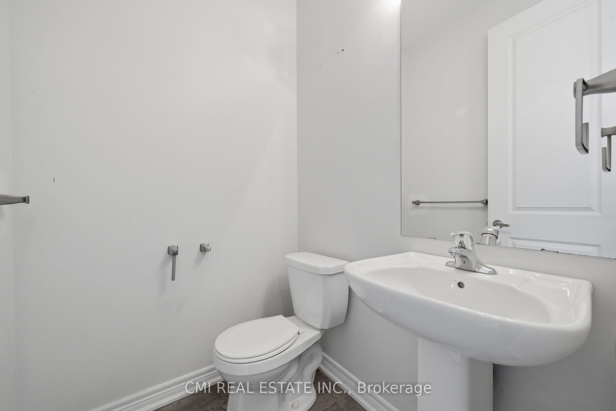 1659 Emberton Way Property Photo 27