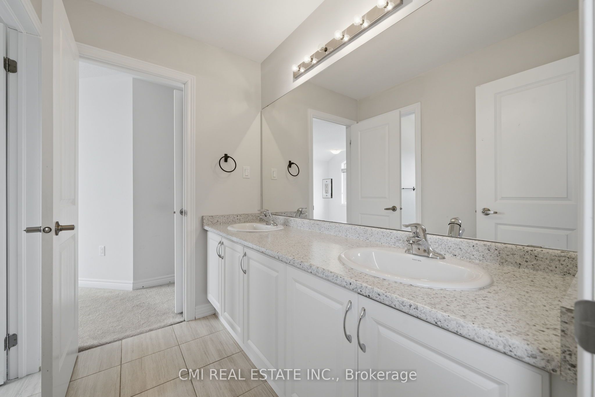 1659 Emberton Way Property Photo 32