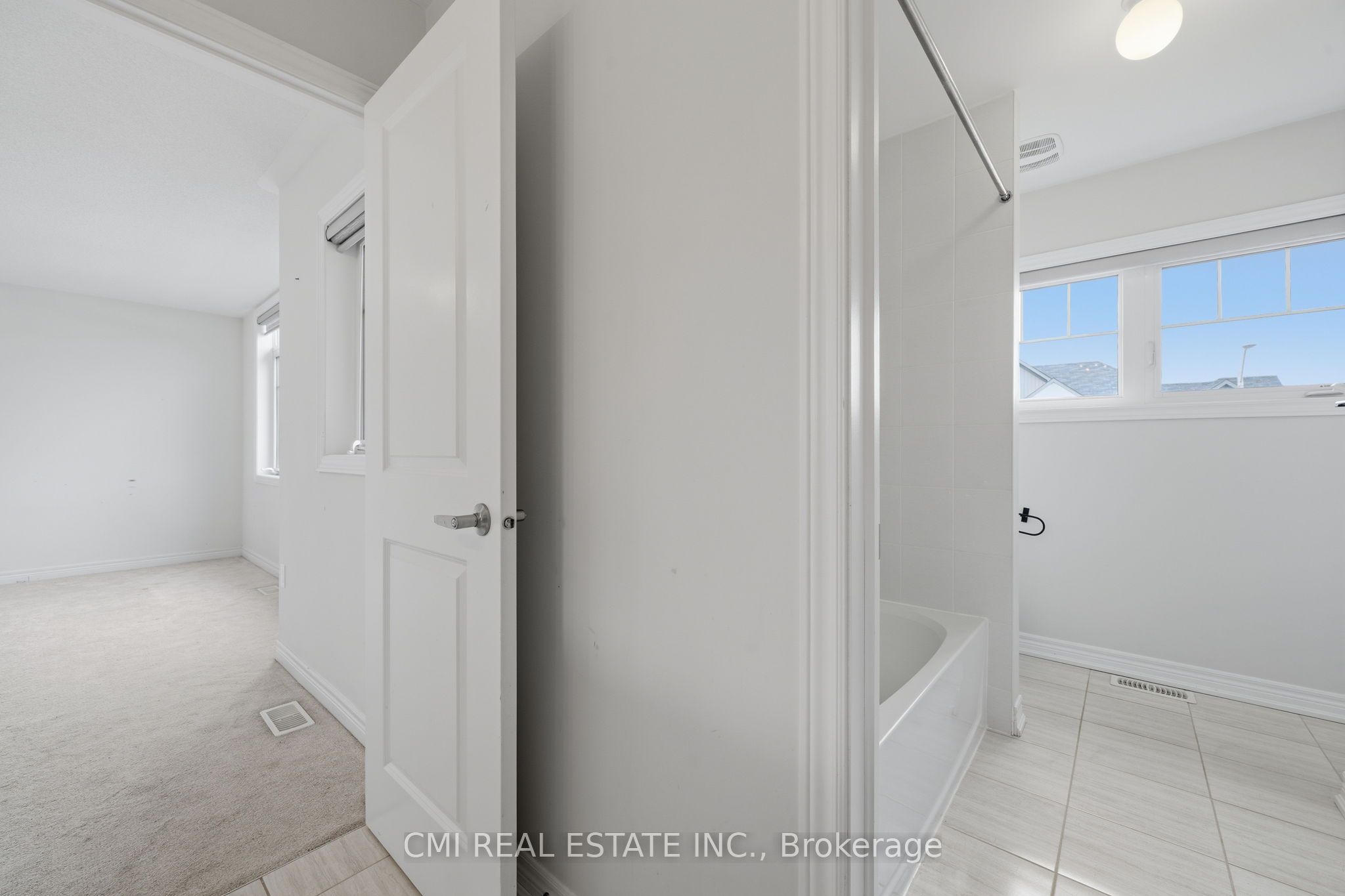 1659 Emberton Way Property Photo 33