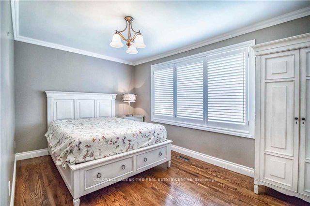 4 Orlon Crescent Property Photo 7