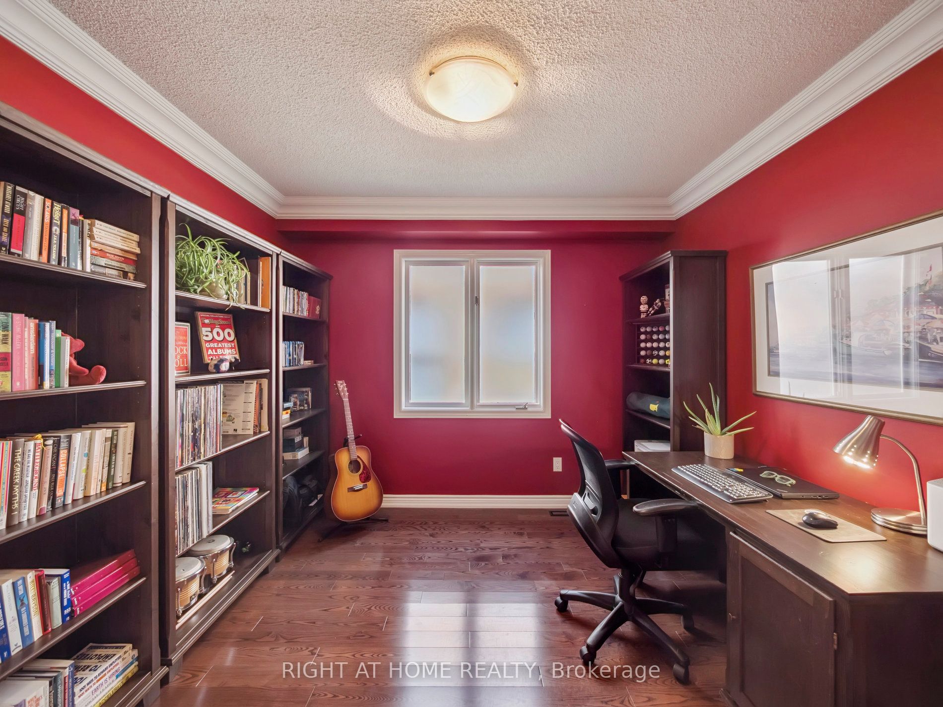100 Carlyle Crescent Property Photo 18