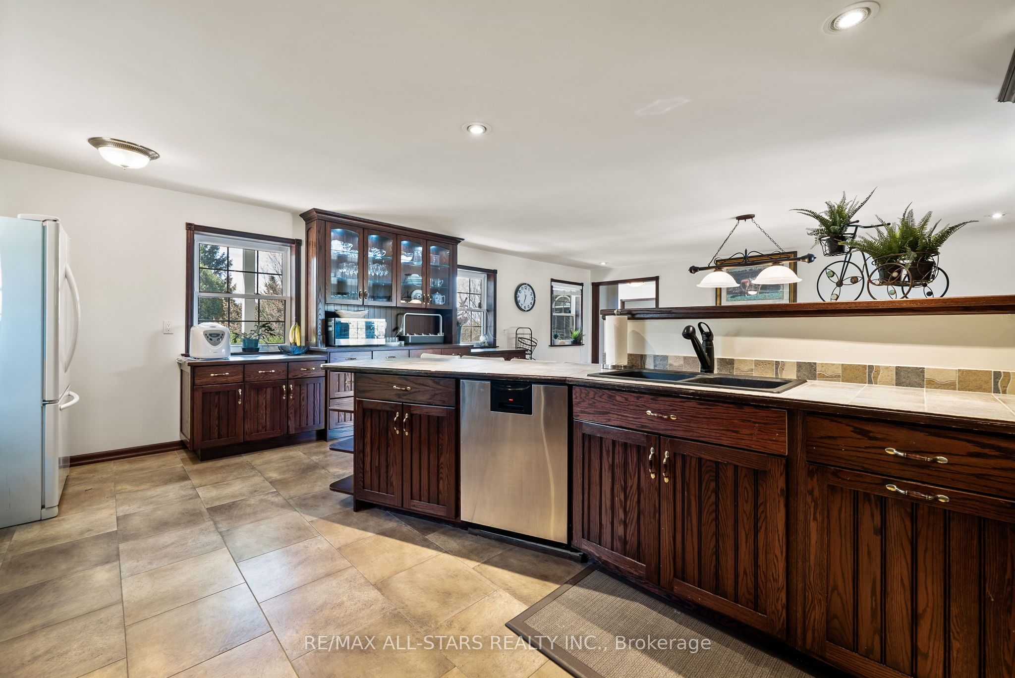 396 Ashworth Road Property Photo 11
