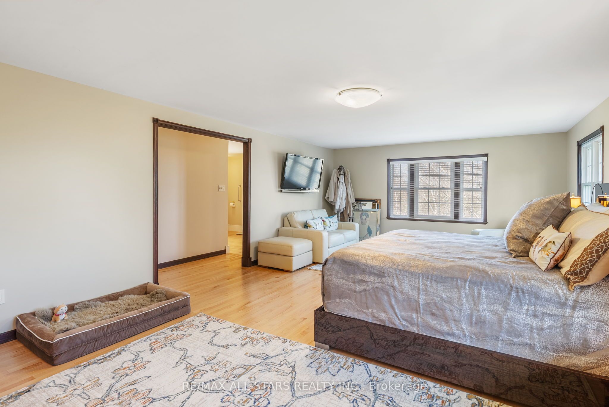 396 Ashworth Road Property Photo 17