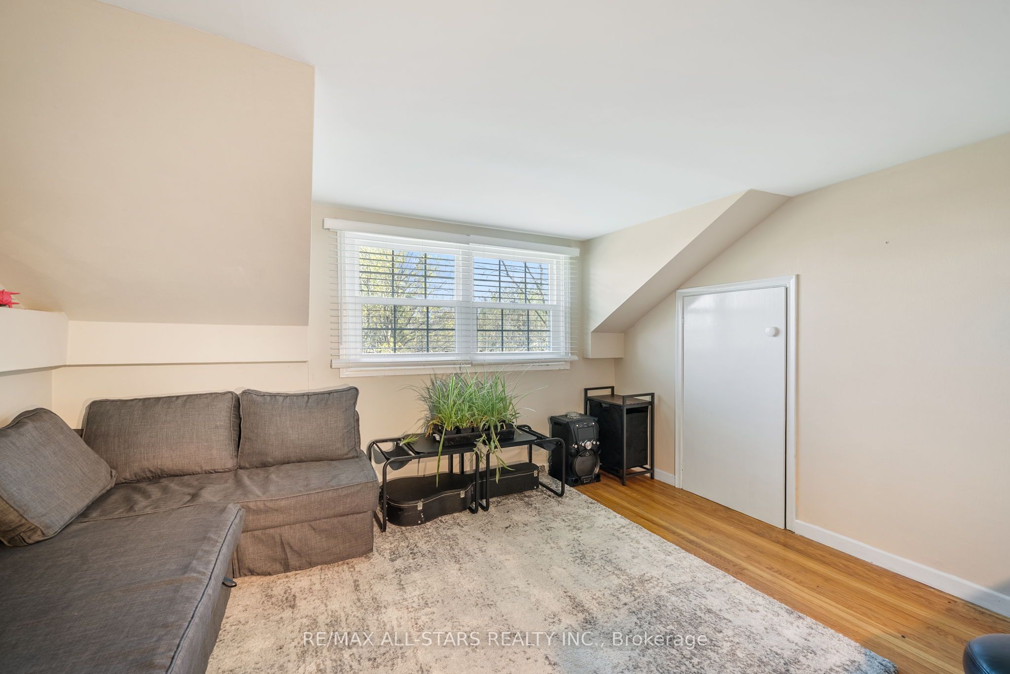 396 Ashworth Road Property Photo 23