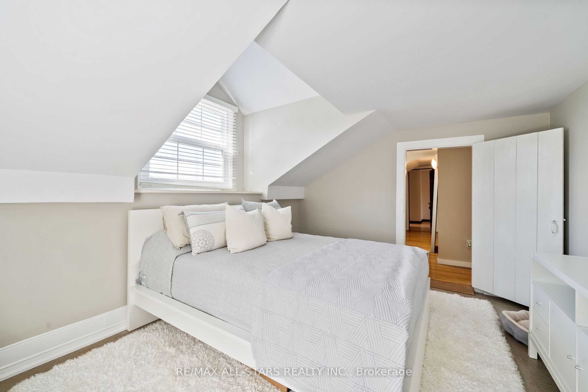 396 Ashworth Road Property Photo 26