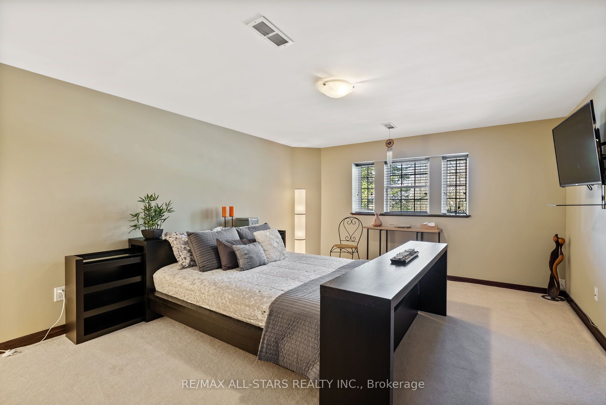 396 Ashworth Road Property Photo 35