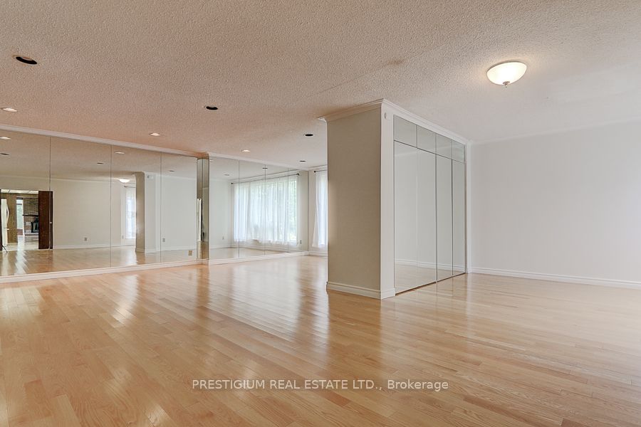 57 Laureleaf Road Property Photo 9