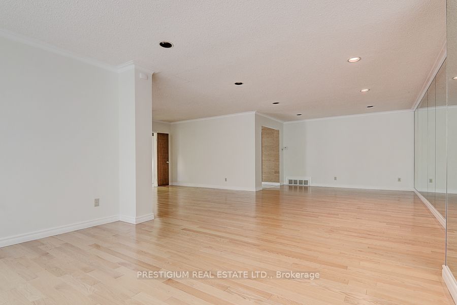 57 Laureleaf Road Property Photo 10