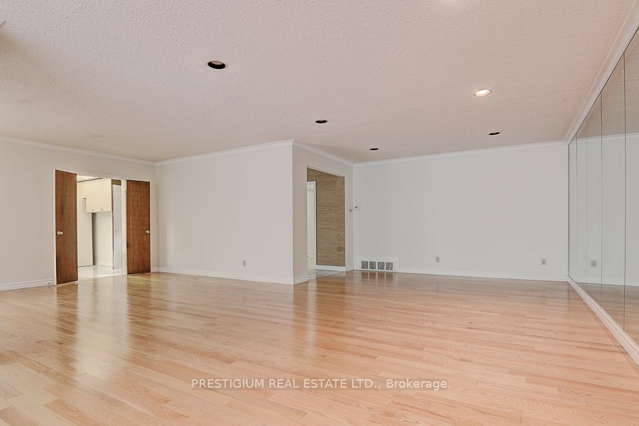 57 Laureleaf Road Property Photo 11