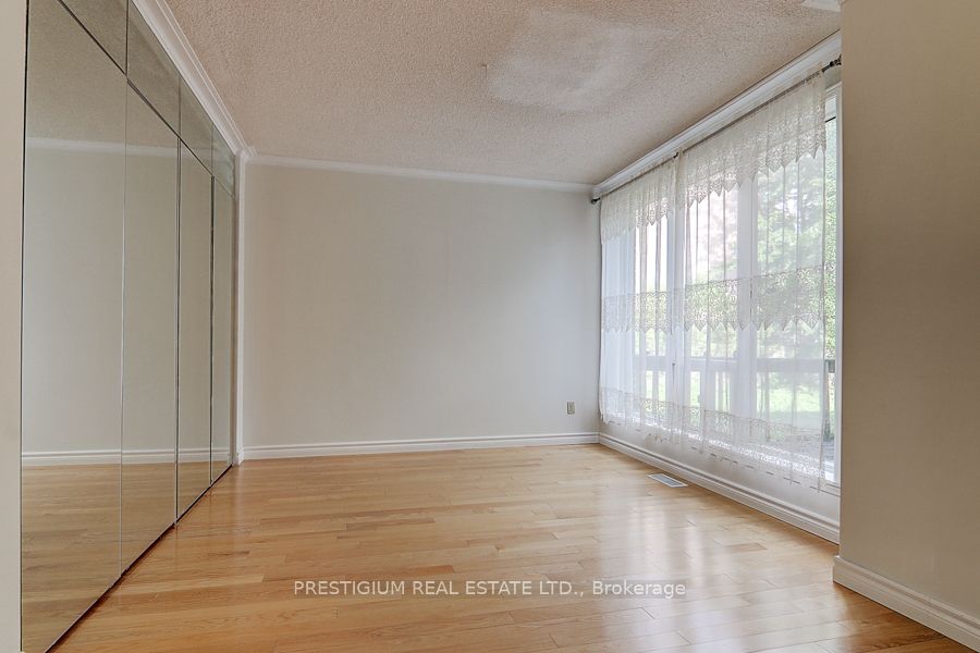 57 Laureleaf Road Property Photo 13