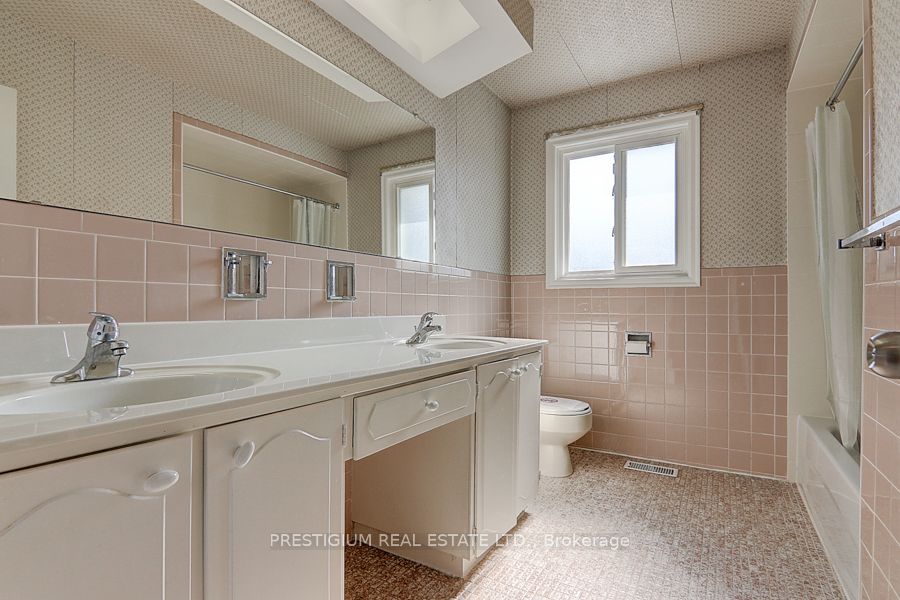 57 Laureleaf Road Property Photo 23