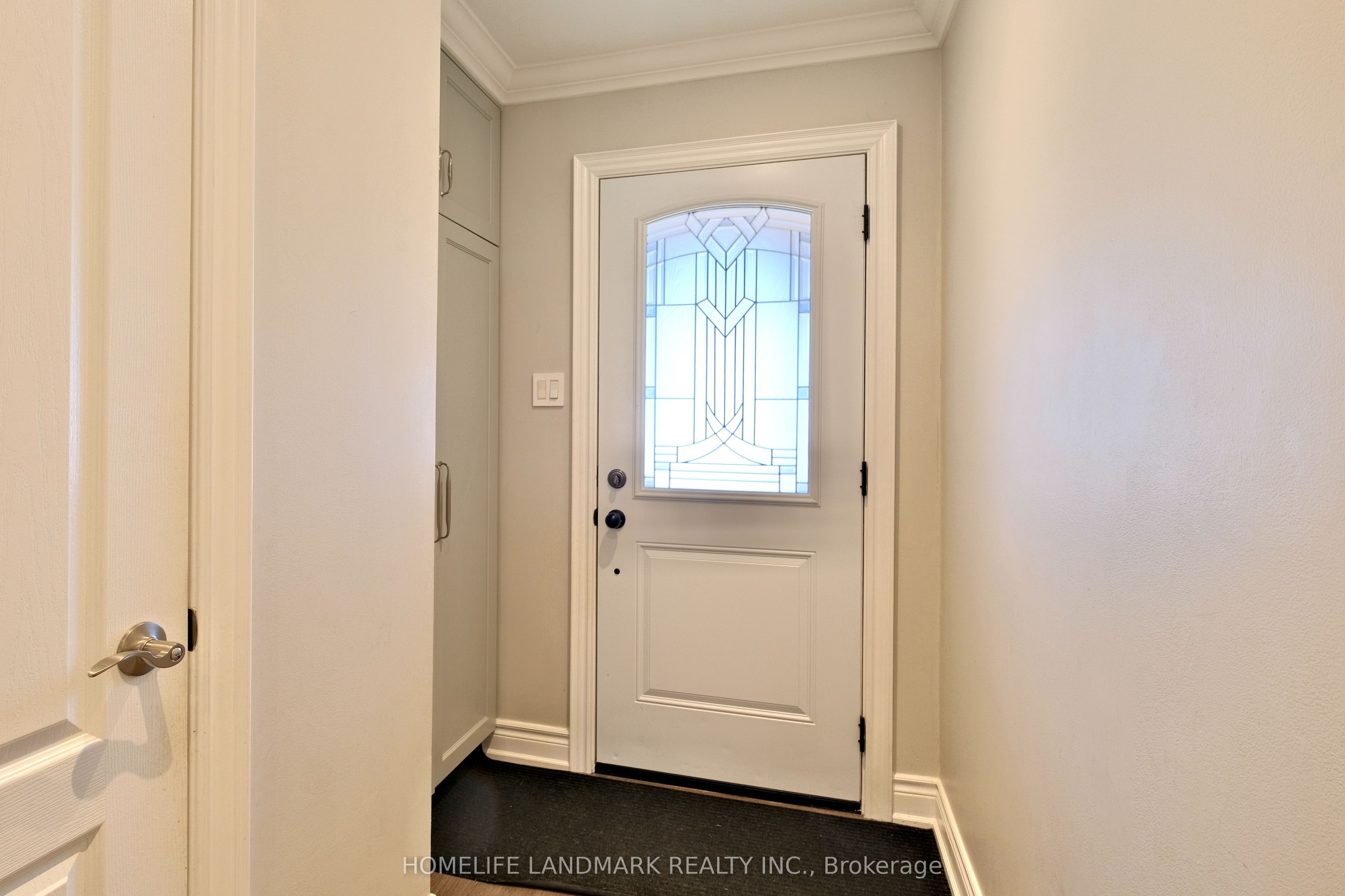 109 Tangmere Crescent Property Photo 3