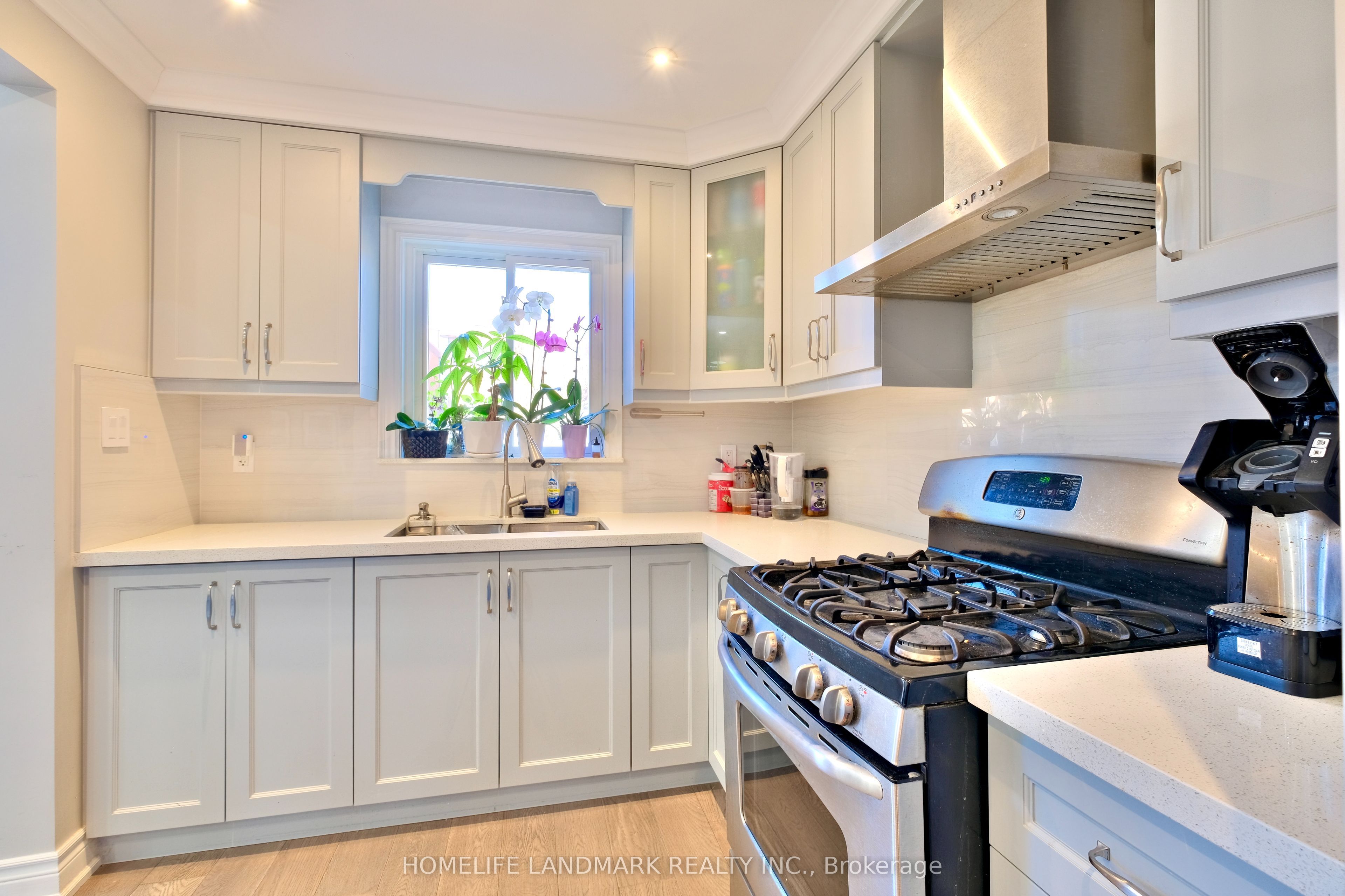 109 Tangmere Crescent Property Photo 10
