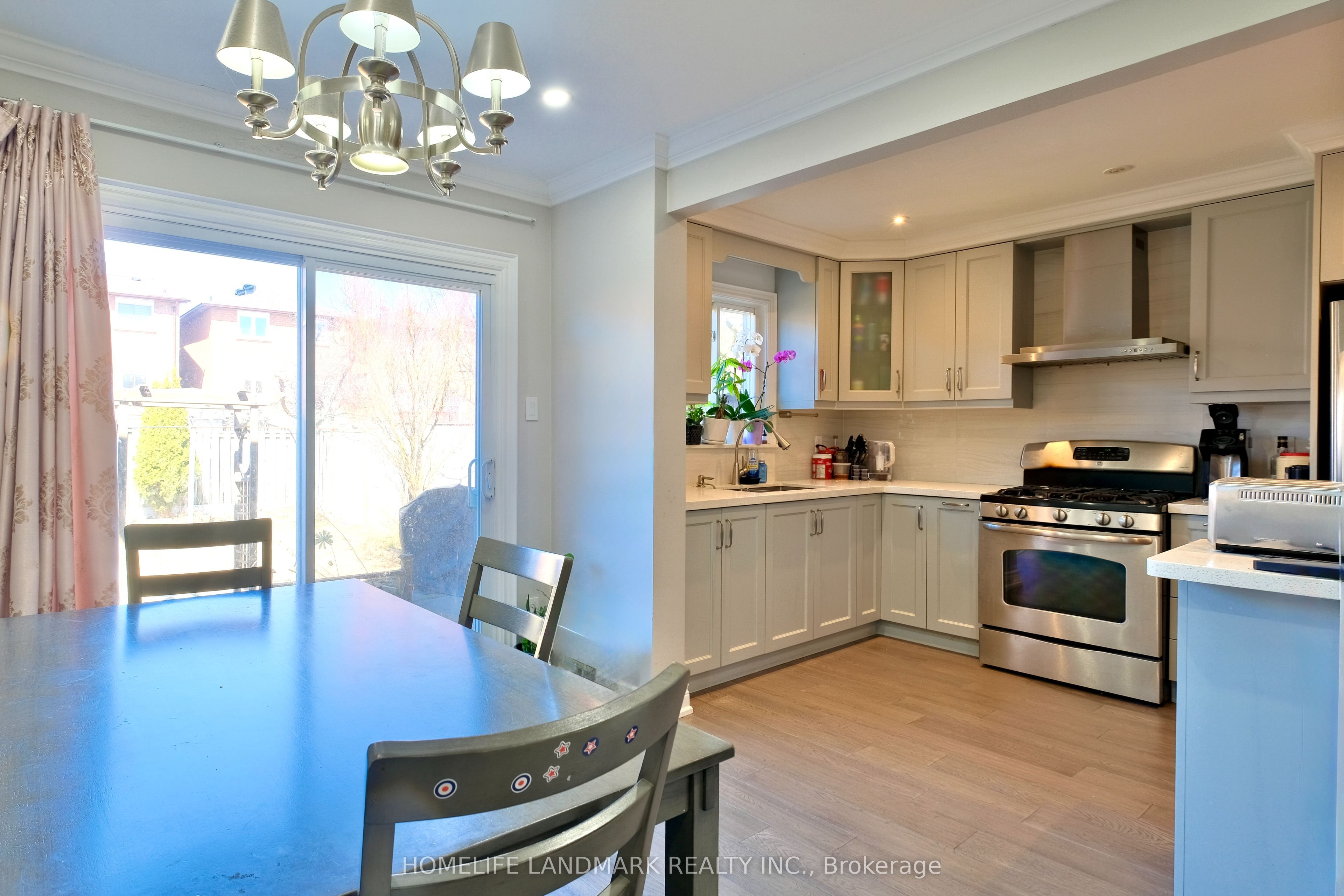 109 Tangmere Crescent Property Photo 11
