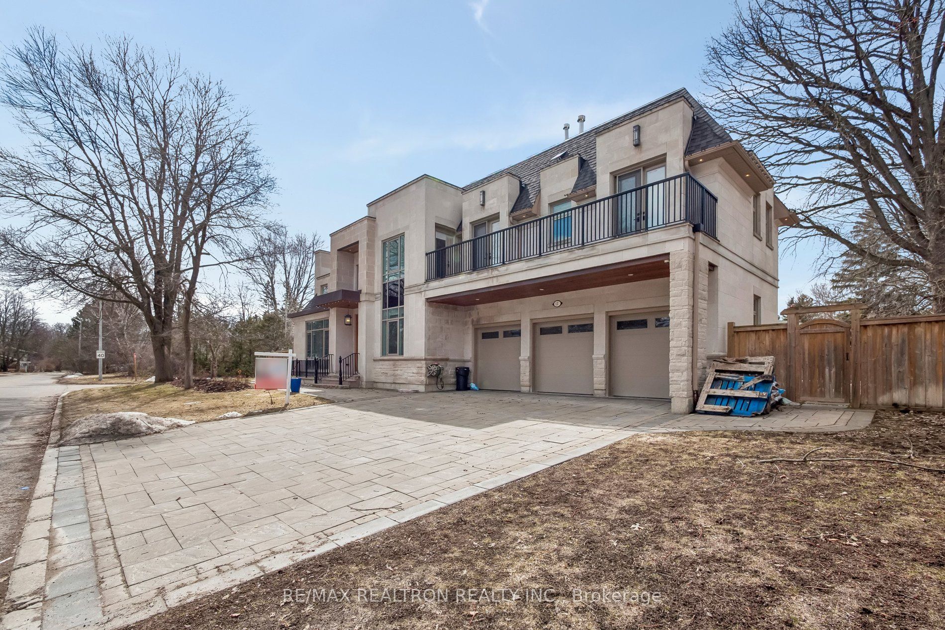 12 Miner Circle Property Photo 2