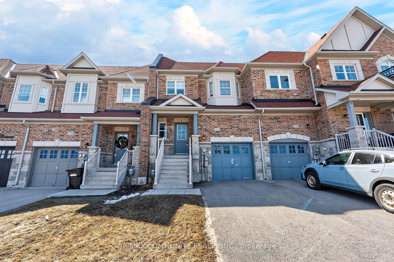 1228 Peelar Crescent Property Photo 1
