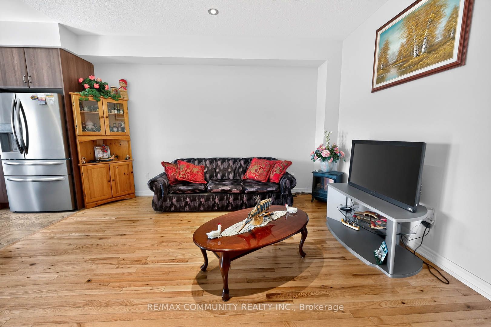 1228 Peelar Crescent Property Photo 8