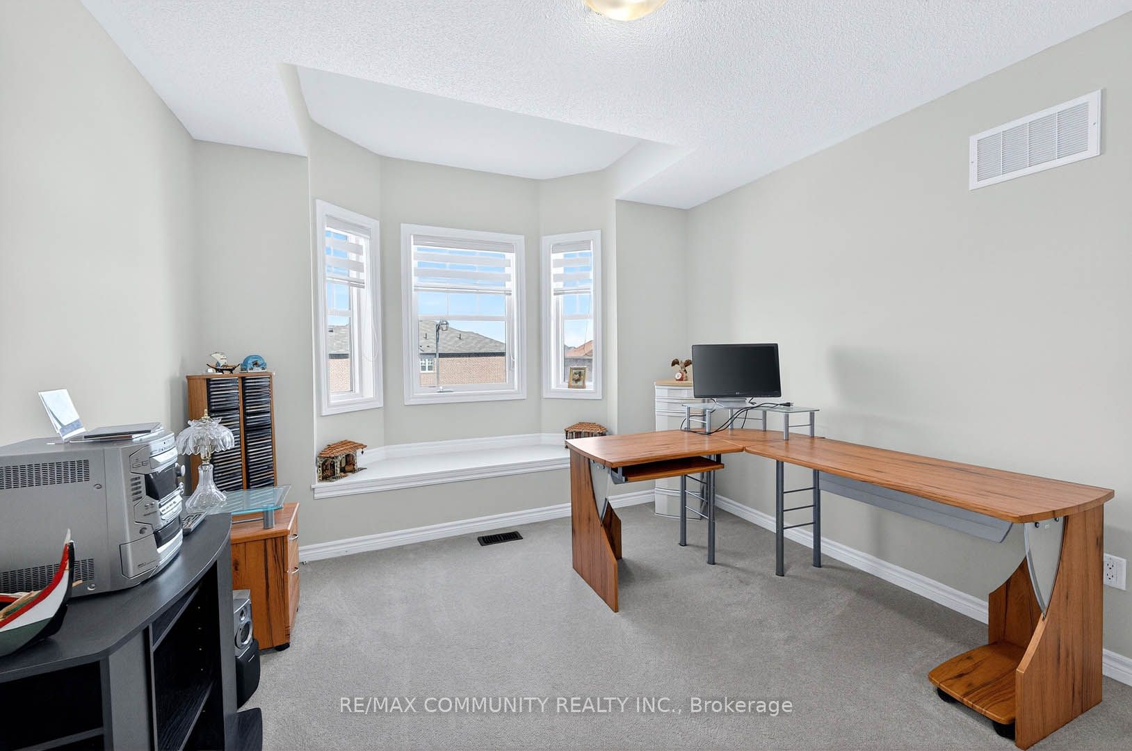 1228 Peelar Crescent Property Photo 23