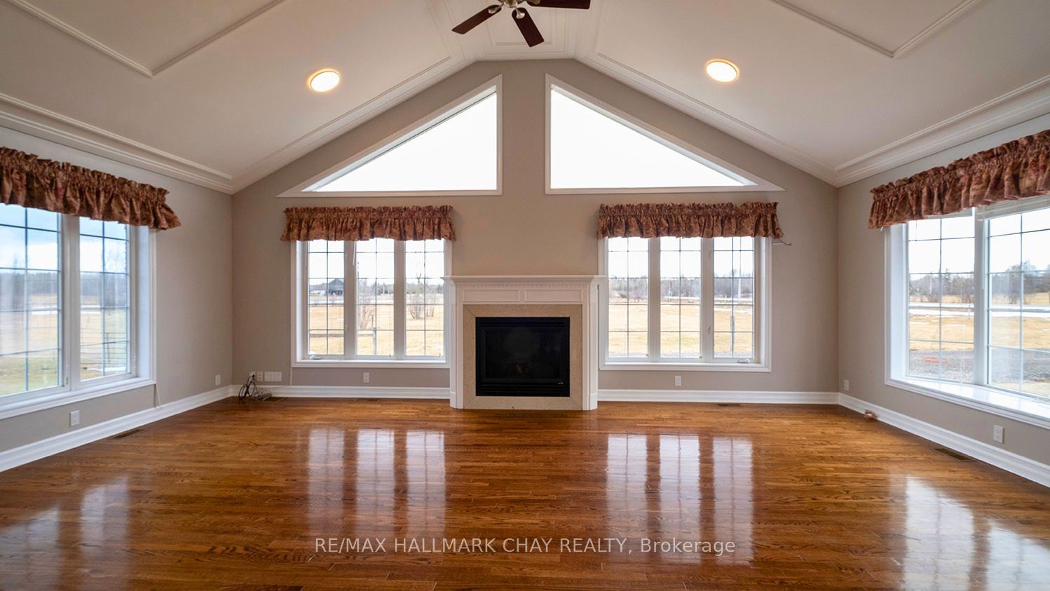 24518 Mccowan Road Property Photo 11