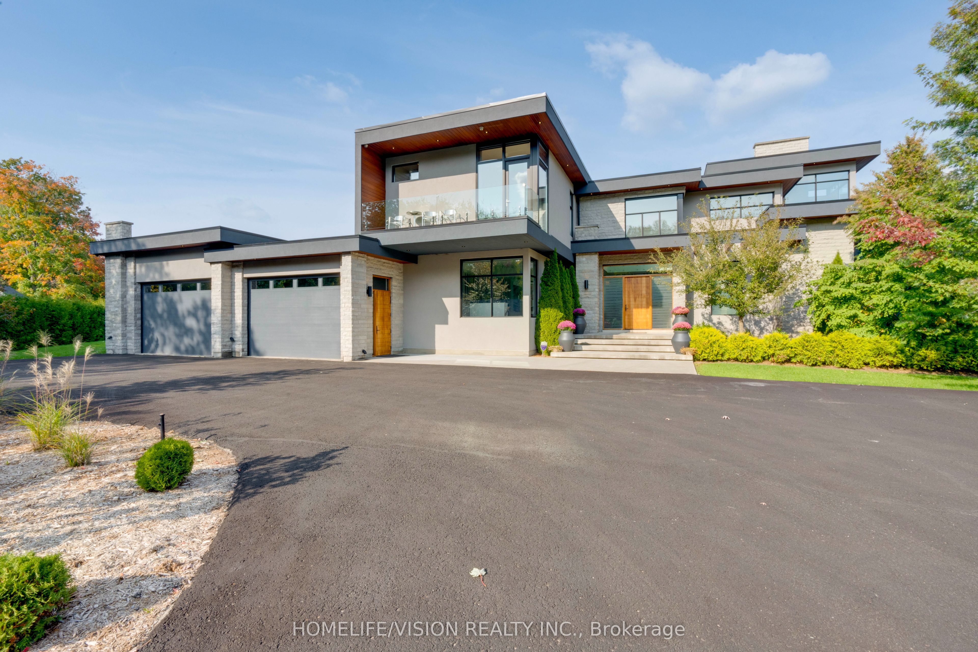 43 Ogden Crescent