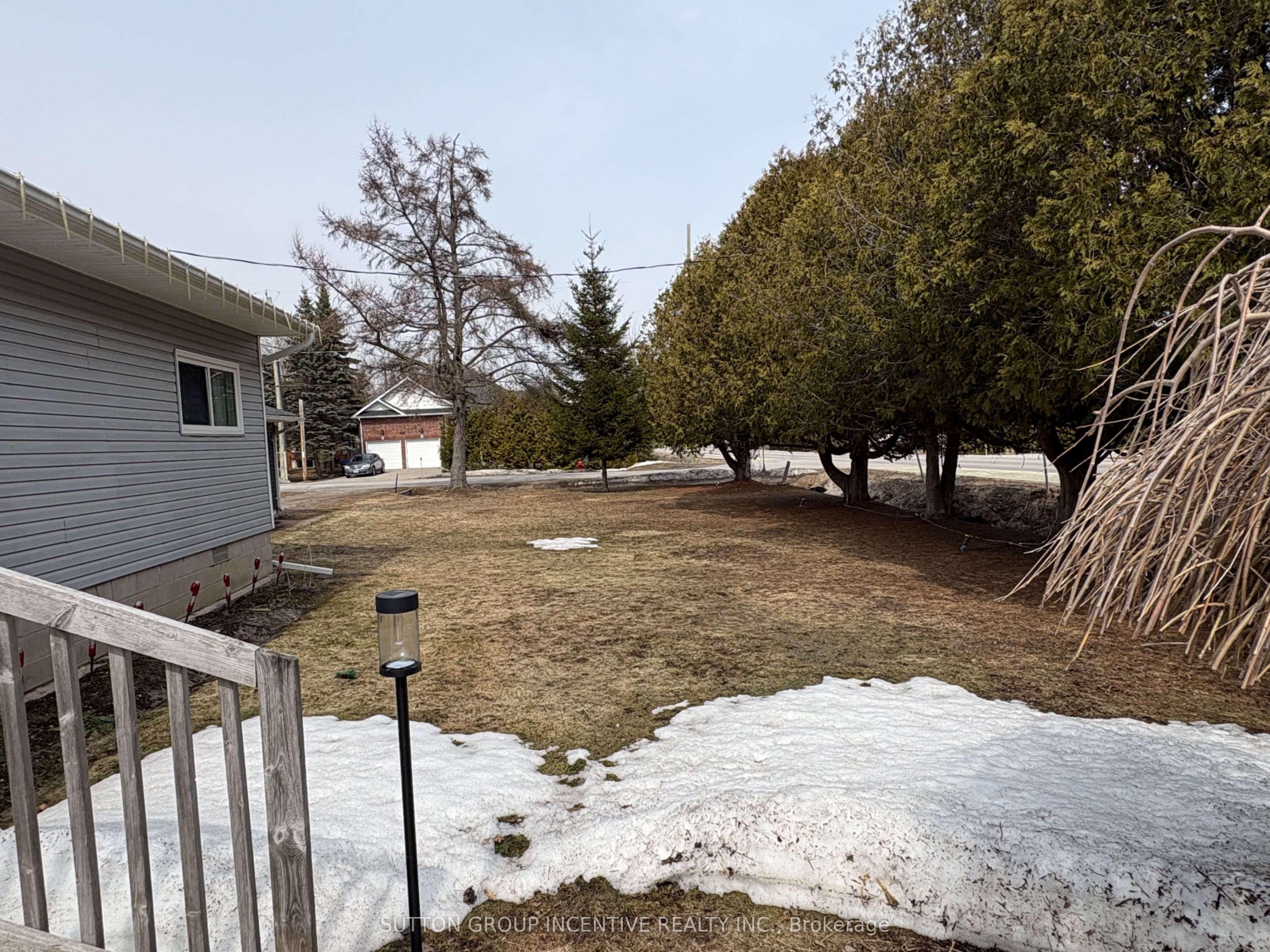 1672 St Johns Road Property Photo 9
