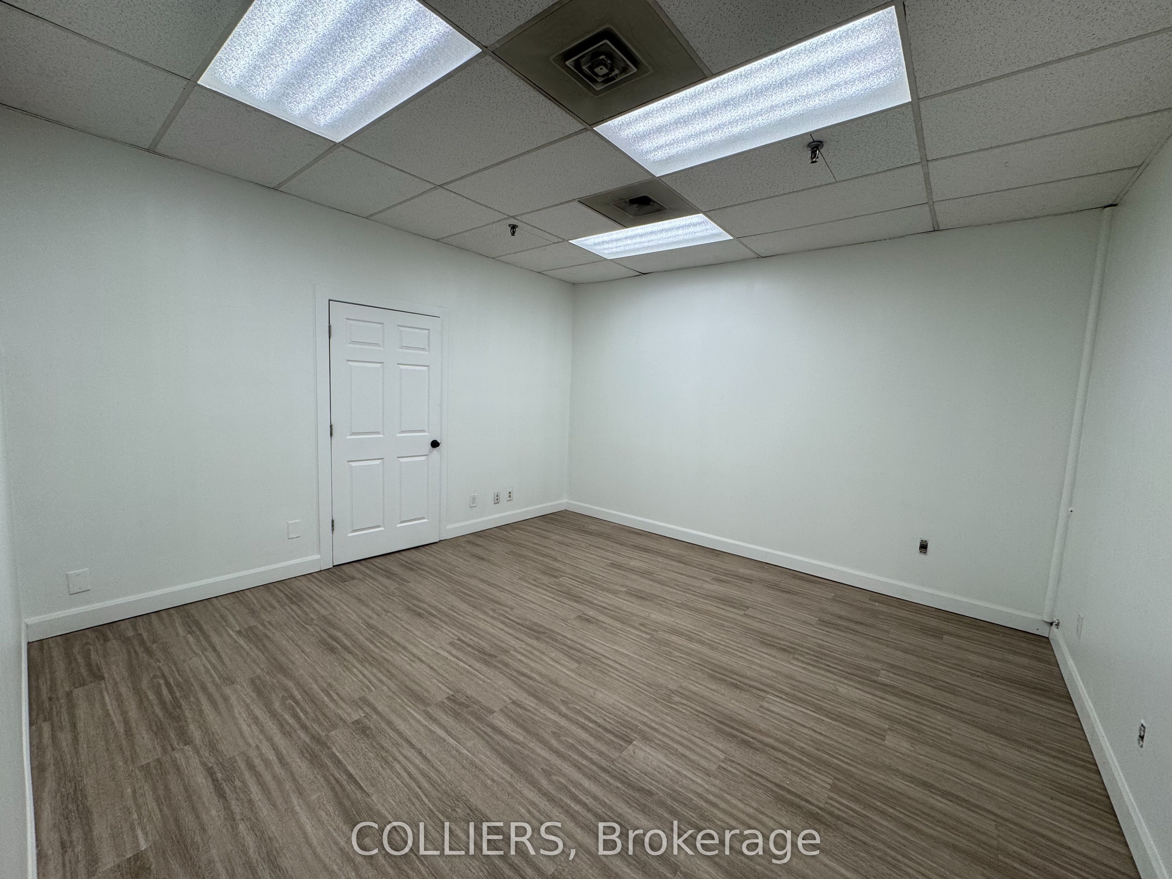 2600 John Street 219 Property Photo 4