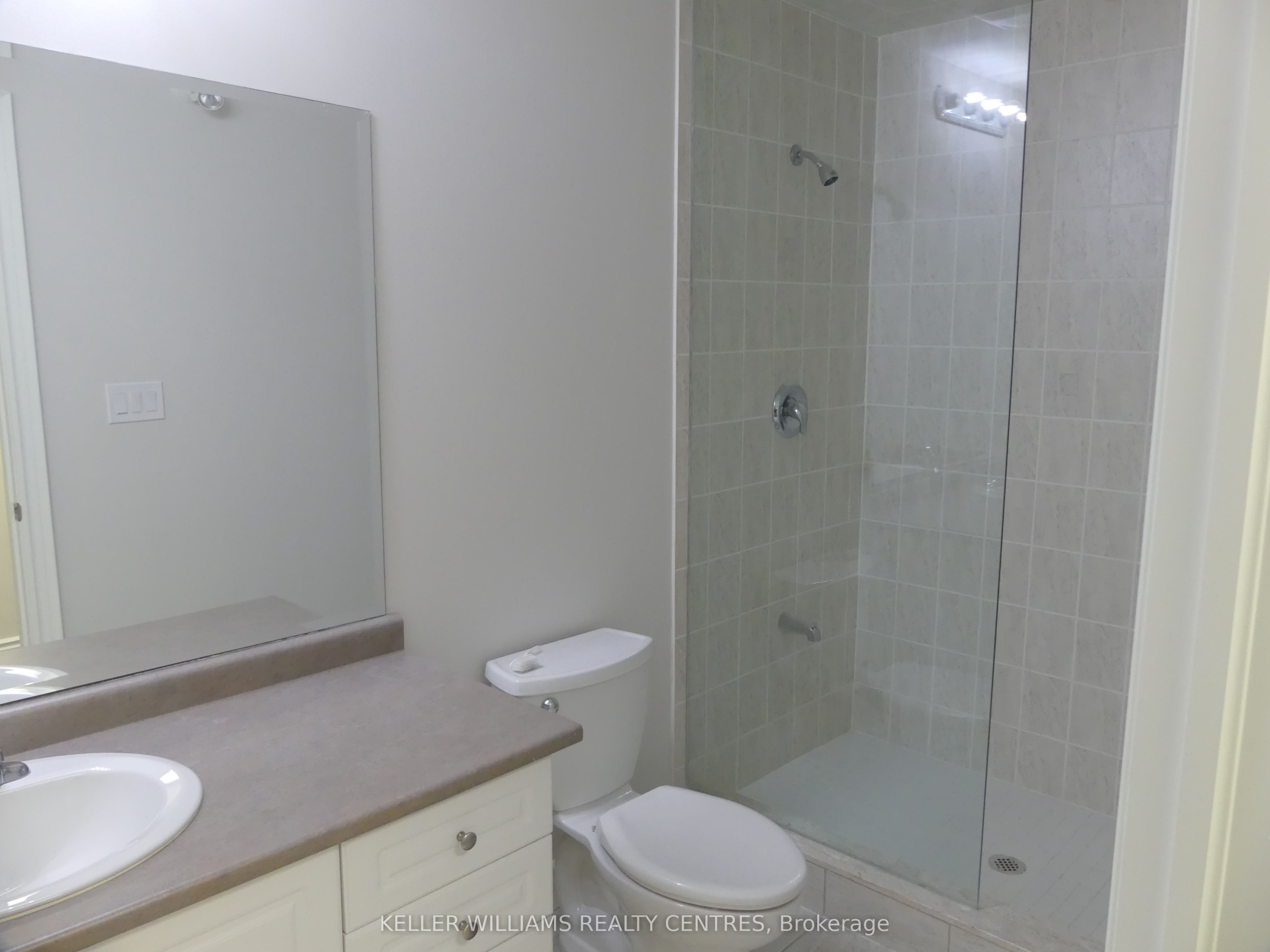 12830 Yonge Street B Property Photo 7