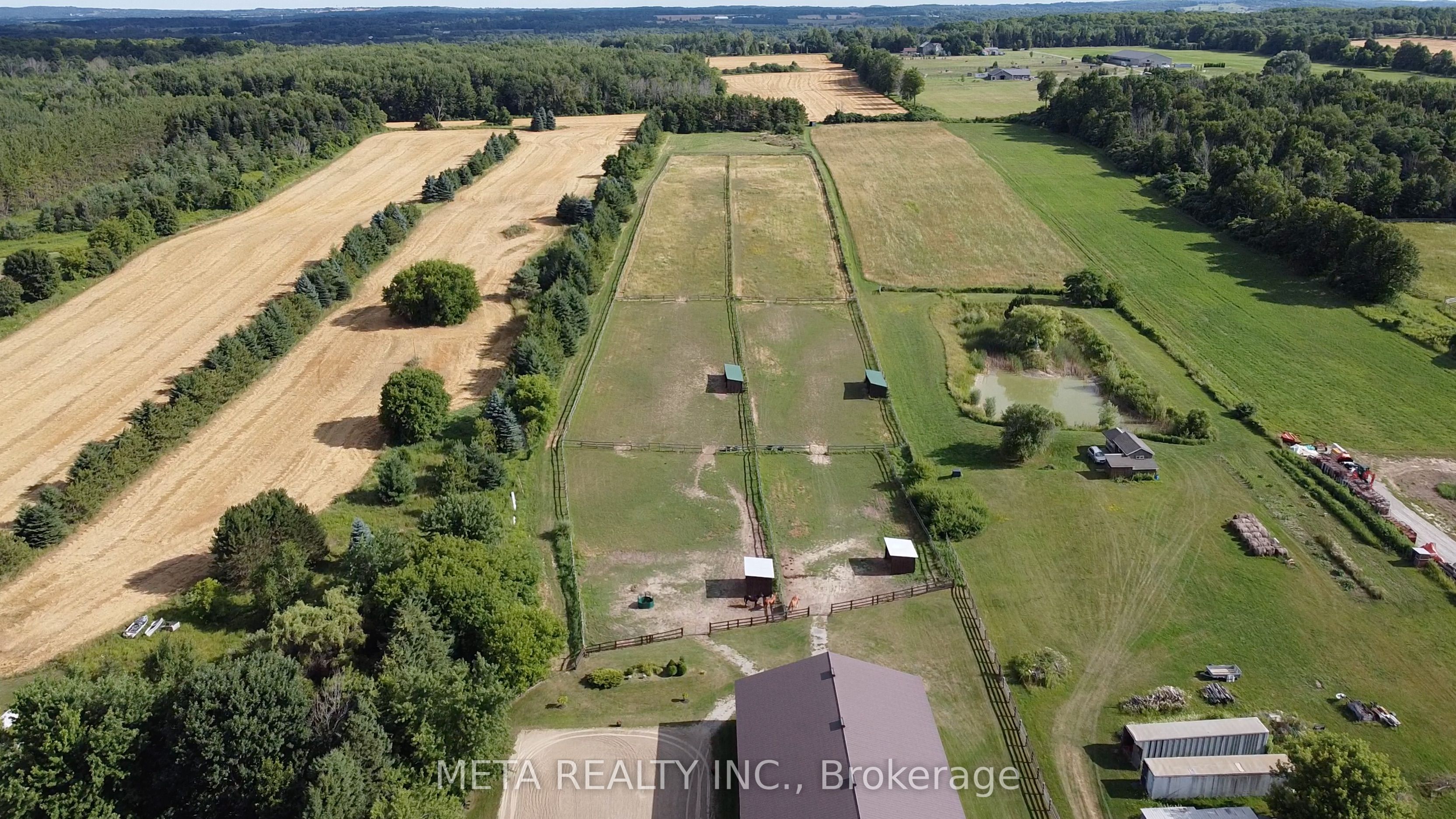 5653 7th Line Property Photo 3