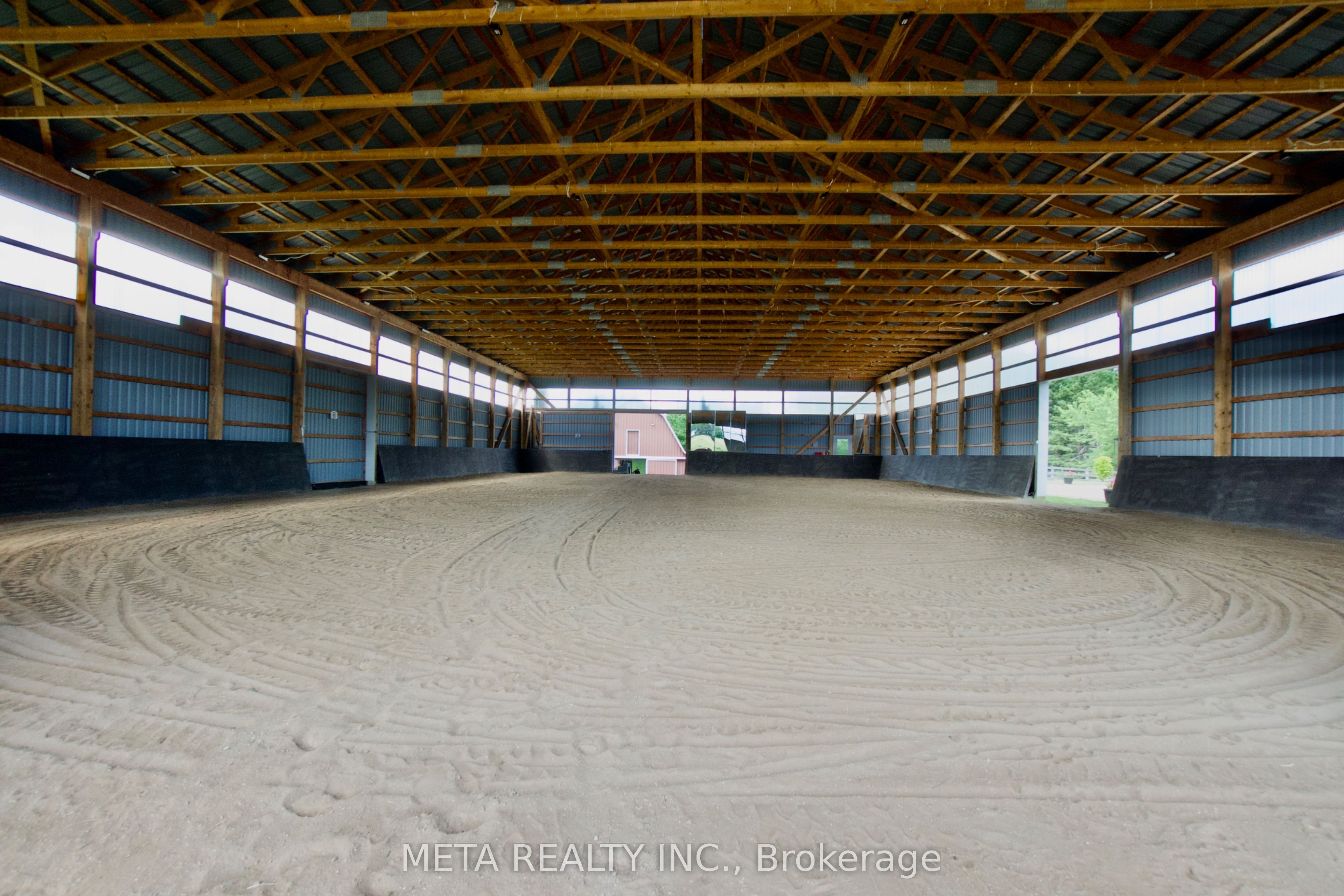5653 7th Line Property Photo 15