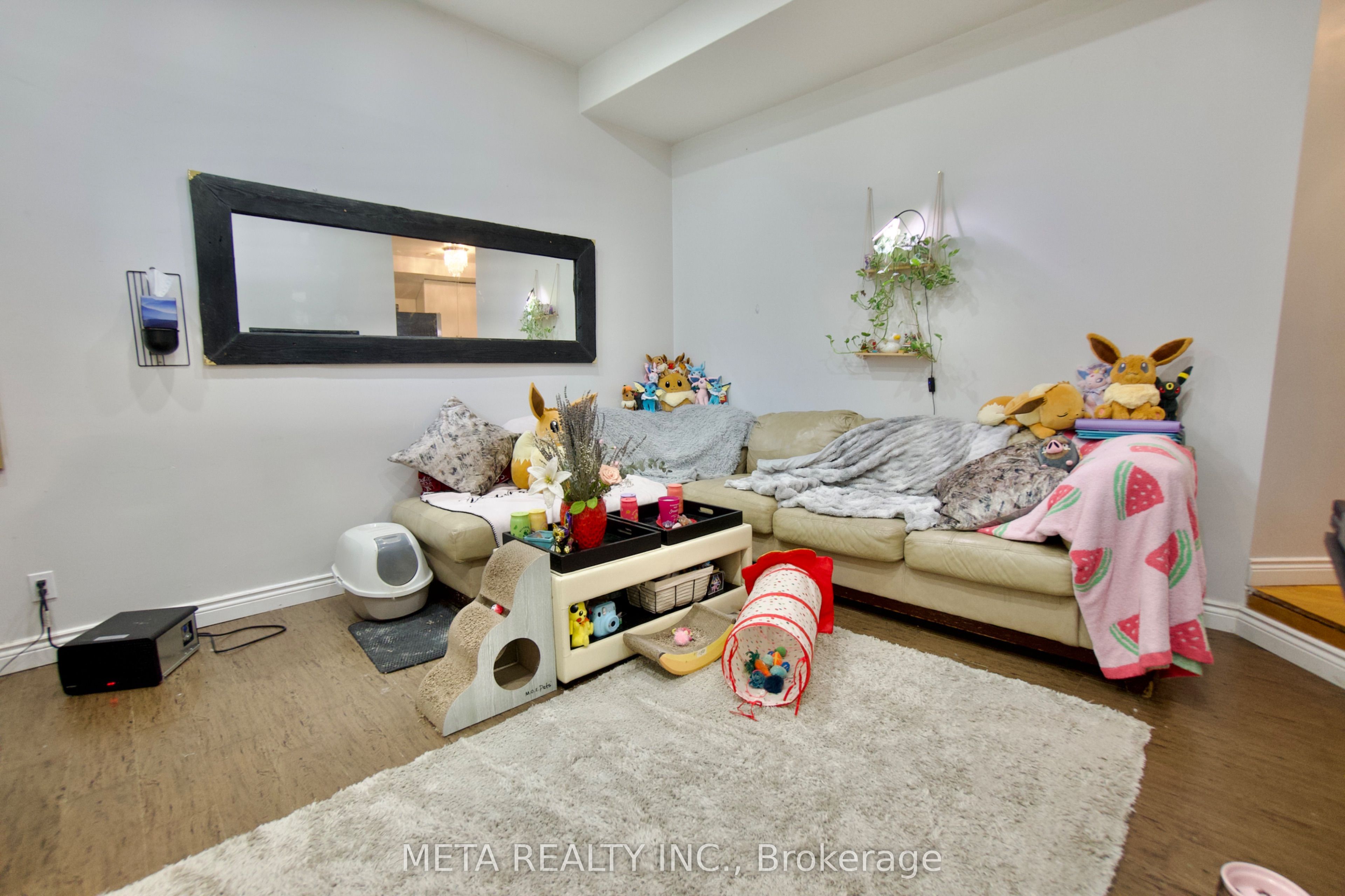 5653 7th Line Property Photo 34