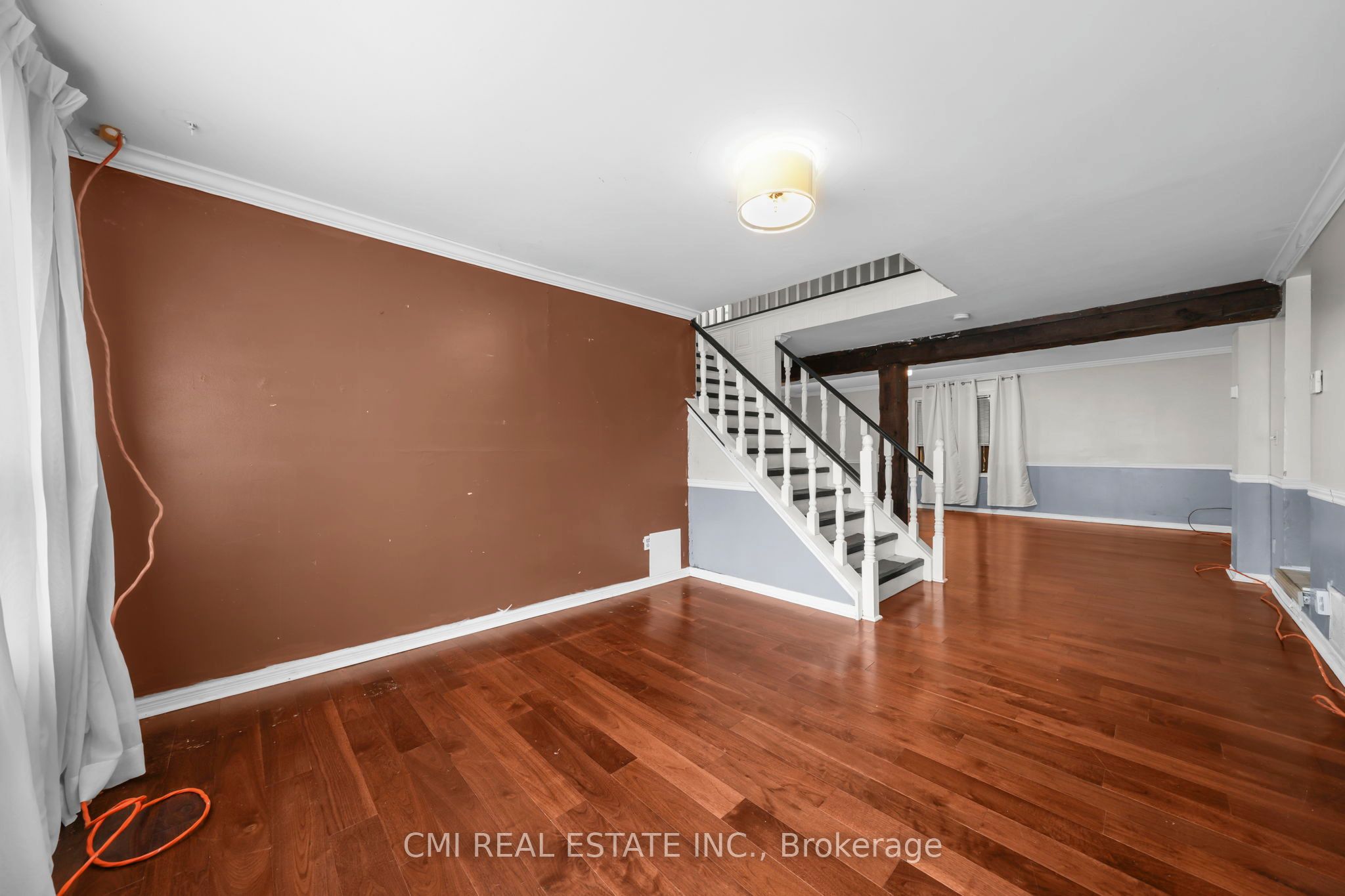 246 Regional 8 Road Property Photo 7