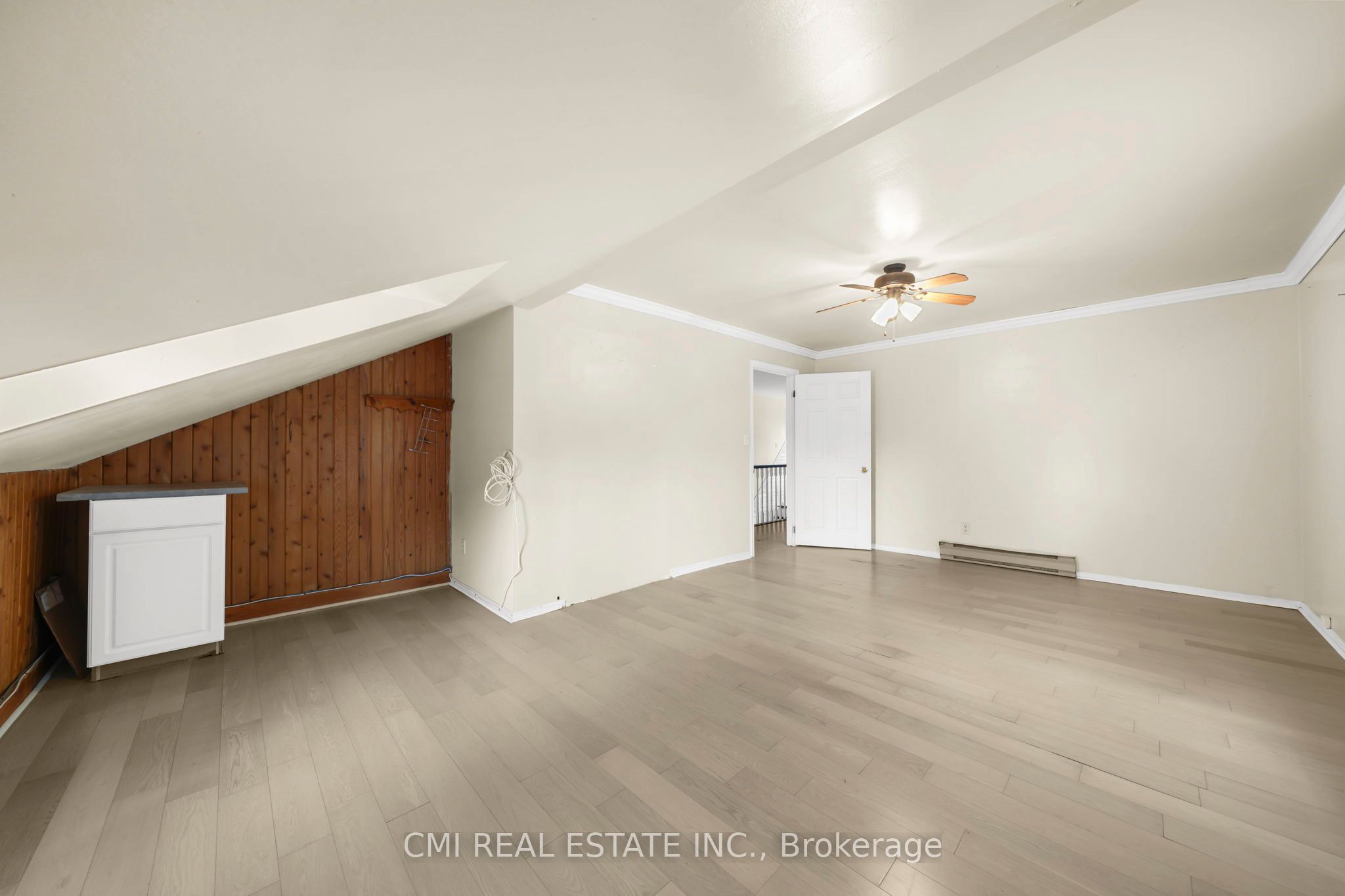 246 Regional 8 Road Property Photo 27