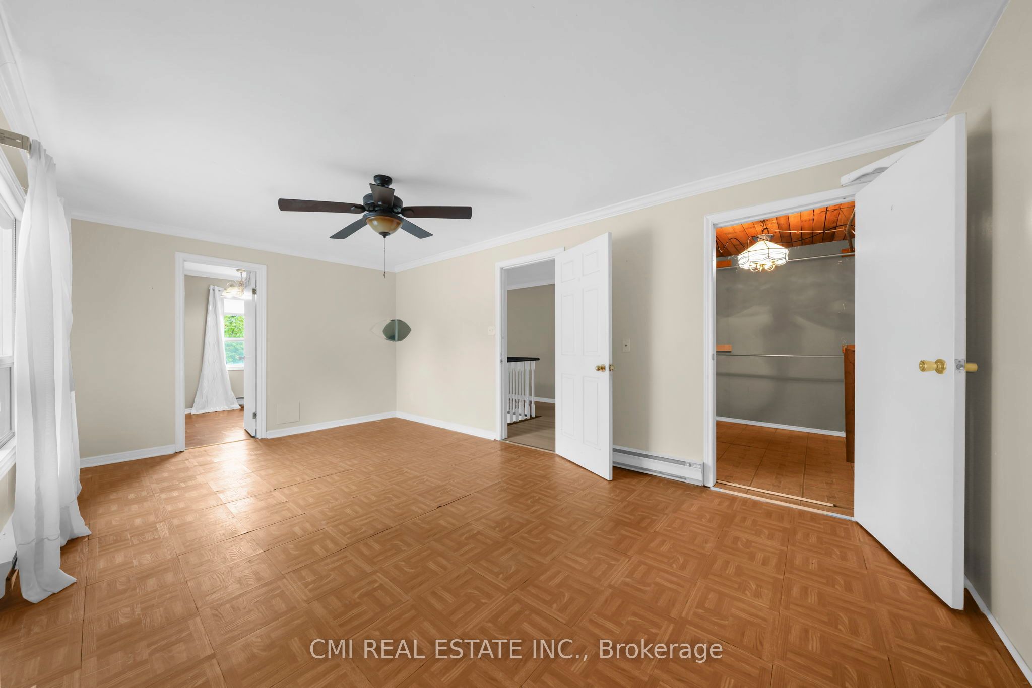 246 Regional 8 Road Property Photo 28