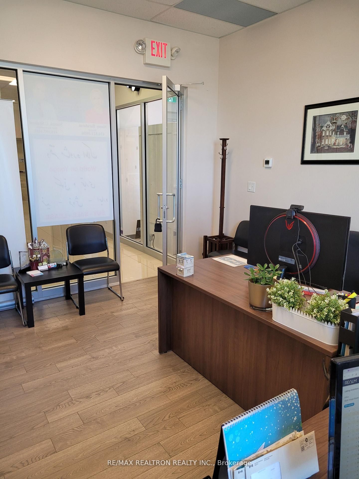 7163 Yonge Street 236 Property Photo 4