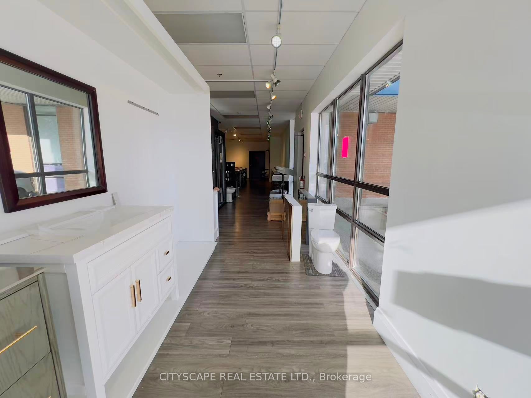 100 Steelcase Road E 102 Property Photo 5