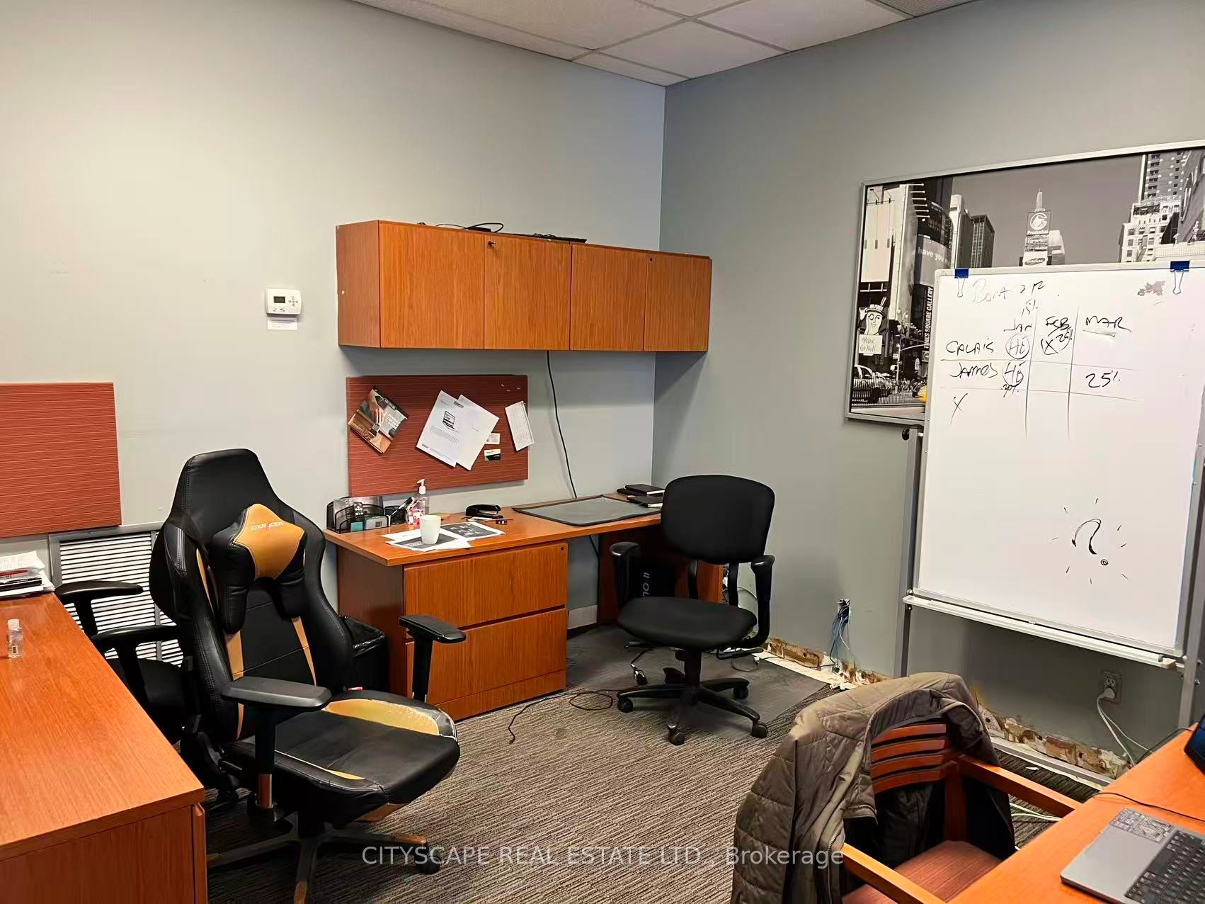100 Steelcase Road E 102 Property Photo 8