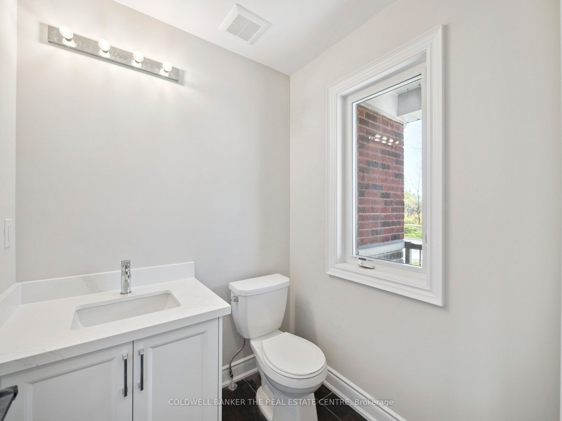 13 Hildred Cushing Way Property Photo 6